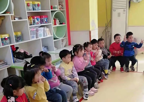 致用教育幼儿早教园告诉您，各年龄段孩子需要什么